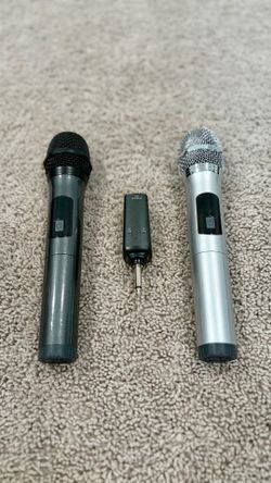 🎤 Wireless Karaoke Microphones + Receiver