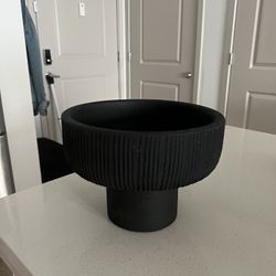 Black Pedestal Bowl 