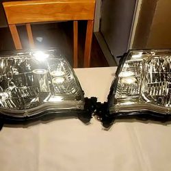 05-11 Toyota Tacoma chrome Headlight