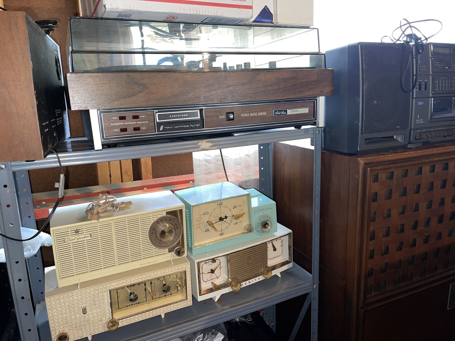Old Vintage Radios, Tube, Solid State, Turnatables, Receivers Etc. Test Equipment