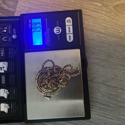 Cadena De Oro Y Dije De La Virgen 