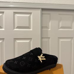 Louis Vuitton black Clogs