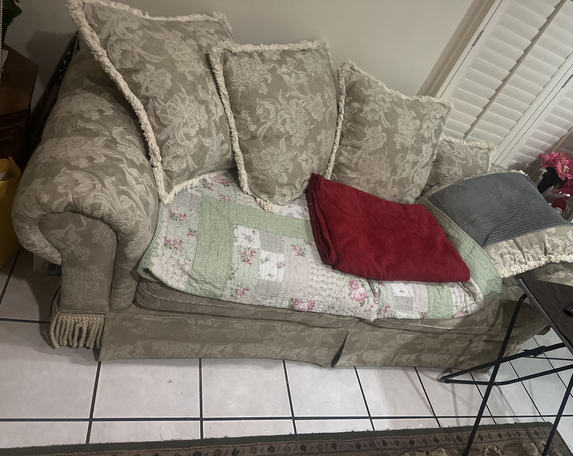 Sofa Love Seat