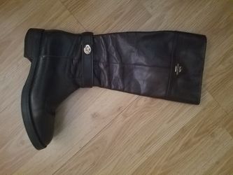 New brwn lthr coach boots if up there available