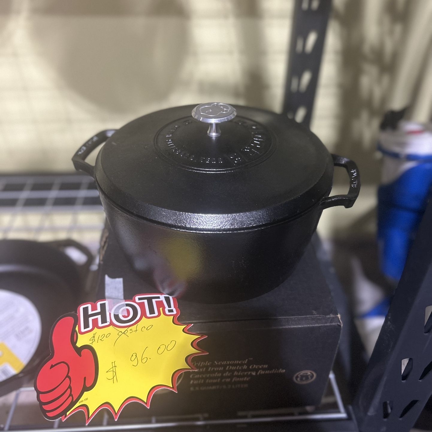 Lodge 5 Qt. Cast Iron Dutch Oven, Black for Sale in Nashville, TN - OfferUp