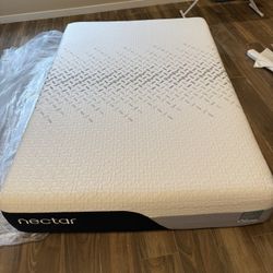 2 - Full -Nectar Premier Memory Foam with NectarCool Technology, Full, Like New