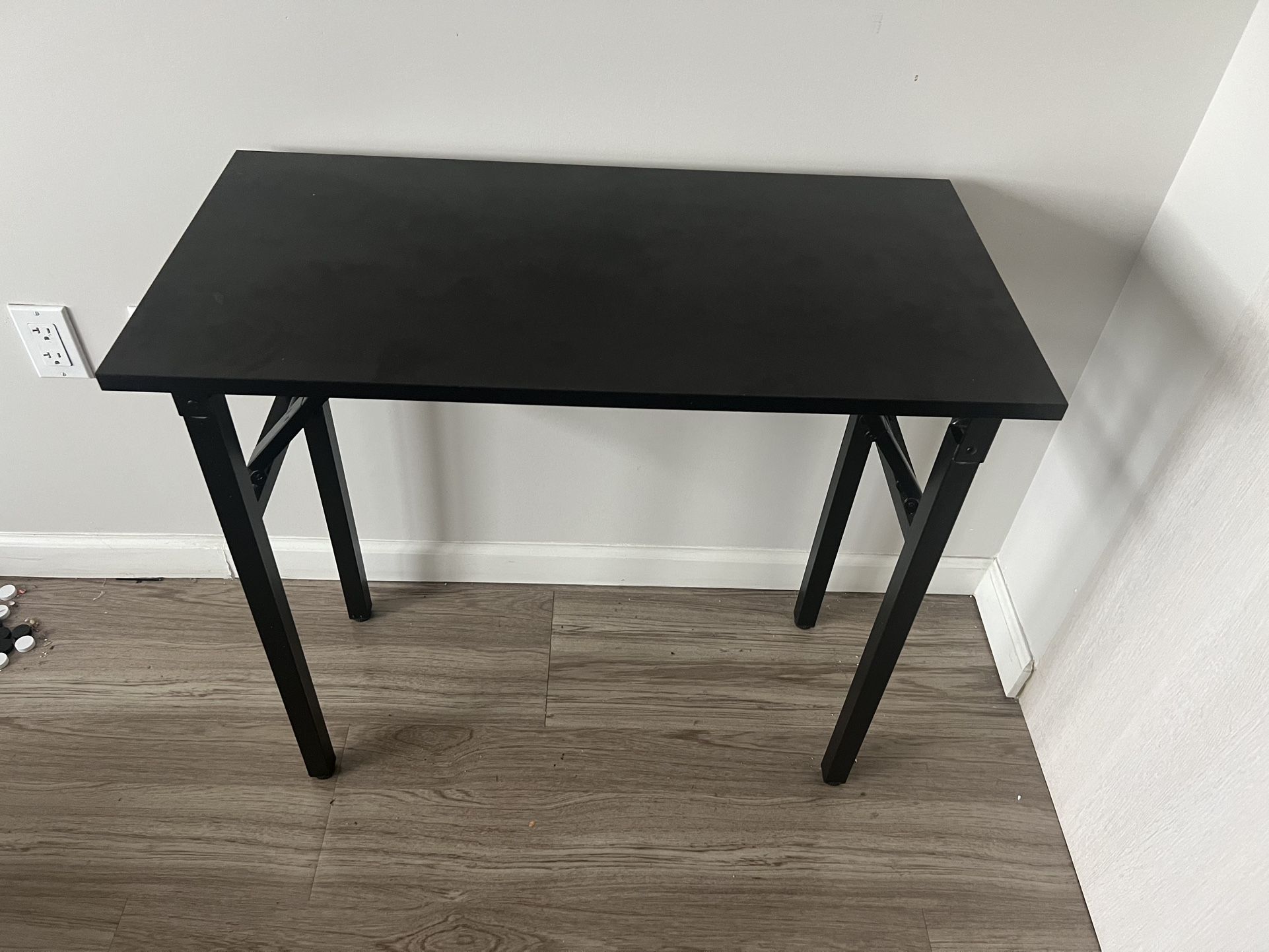 Small foldable Desk for sale $15