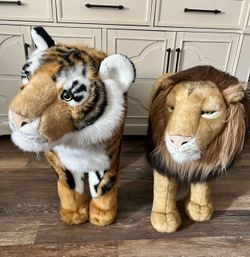 Large Lion And Tiger  FAO SCHWARTZ