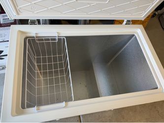Deep freezer