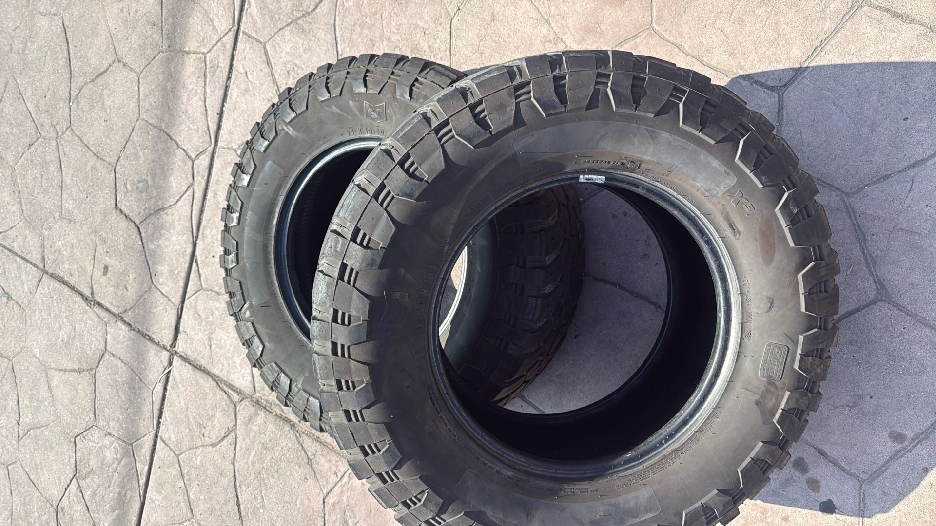 2 TIRES 35x12.50x18