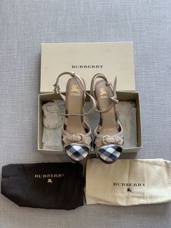 Burberry Italian Made/ Platform Heel