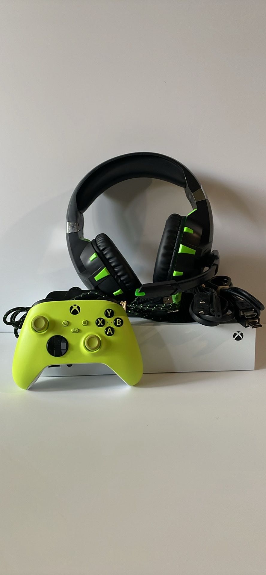 Xbox Series S Bundle