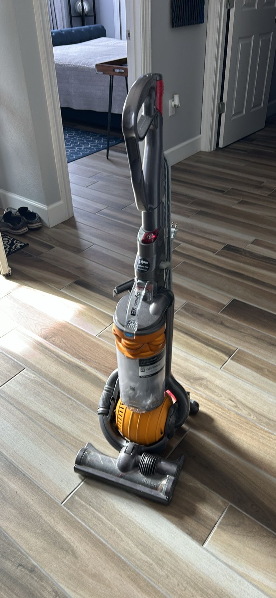 Dyson Ball DC 25 Vacuum