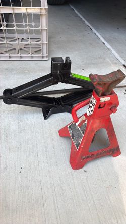Jack stands