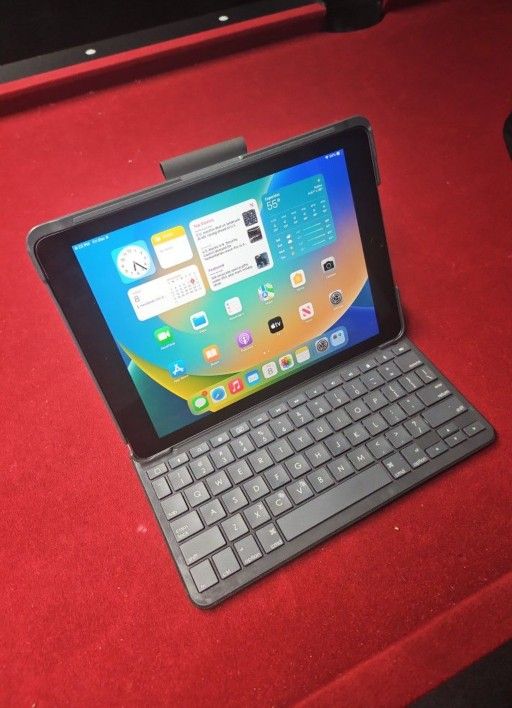 5th Gen iPad 128GB Wifi+Cellular+Keyboard