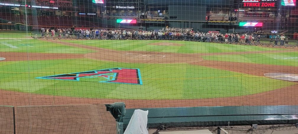 8x Home Plate VIP Tickets + Avnet Club - Diamondbacks vs Giants