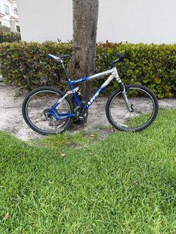 Giant NRS XtC Full Suspension Mountain Bike