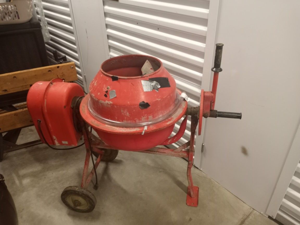 Mini Portable Cement Mixer $160.00 OBO