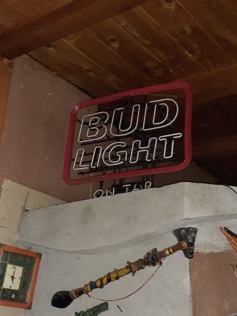 Bud light bar light