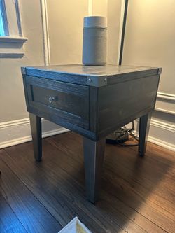 Ashley Todoe End Table with USB ports