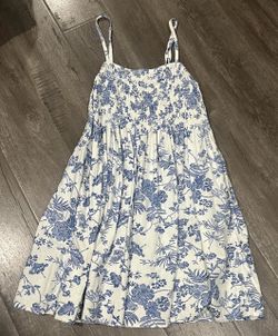 Universal Thread blue floral midi dress with adjustable straps