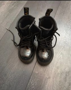 Dr. Martens Kids Black Patent Leather Boots