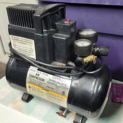 Central Compressor 2 Gallon, 100 PSI