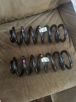 Brand new rear springs for Kia Sportage