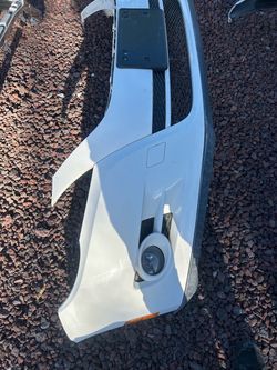 Volkswagen tiguan 2010 and 2011 front bumper
