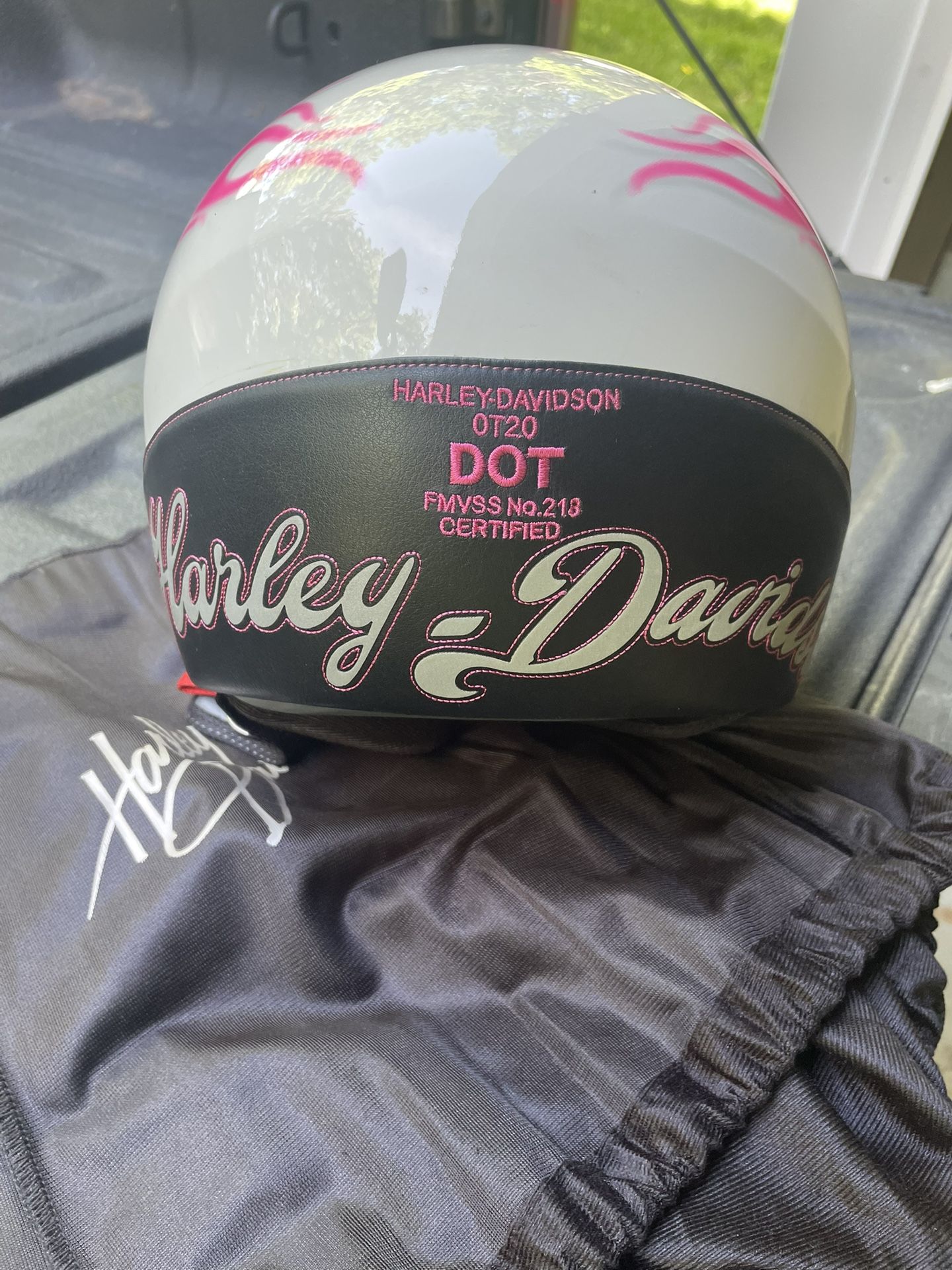 Harley Davidson Women’s Motorcycle Helmet - Large