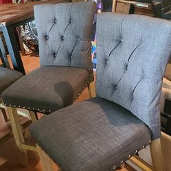 3 Bar Stools... Excellent Shape