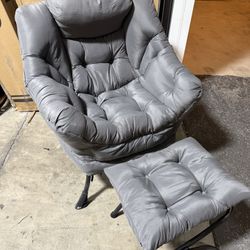 Gray Lazy Chair With Ottoman