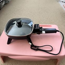 Toastmaster 6-Inch Electric Skillet TM-602SKKL Adjustable Heat With Glass lid  Note: opened box and does not have original box but never used and will