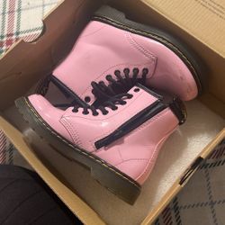 Dr martens girls Boots