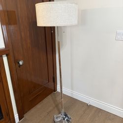Karjoefar Floor Lamp