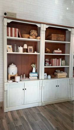 Beautiful High-Quality Bookcases – Set of 2 – $500