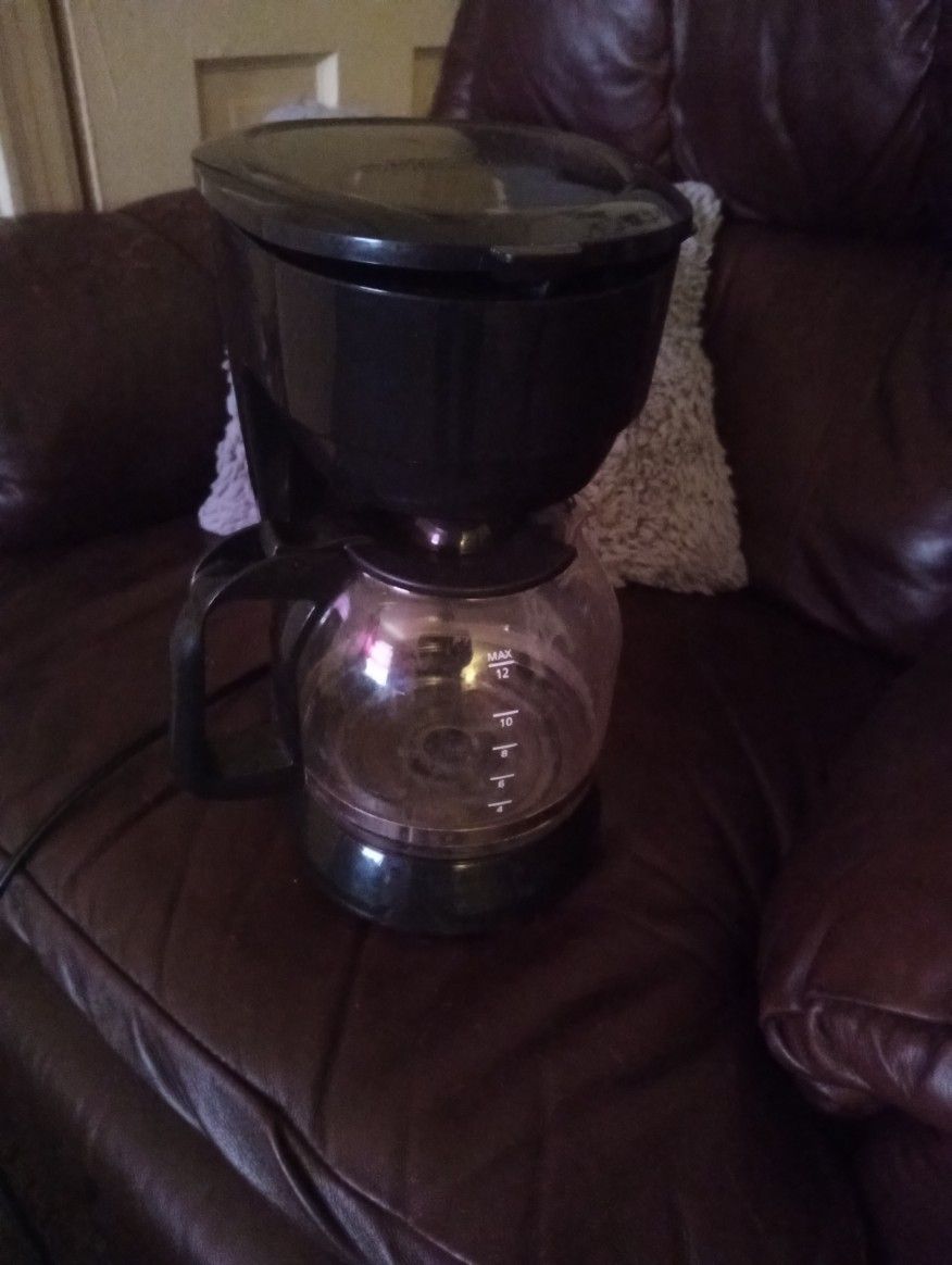 Coffee Maker Good Condition $15.00.