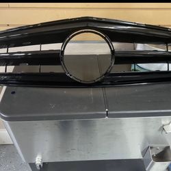 Mercedes Grill W(contact info removed)-2014