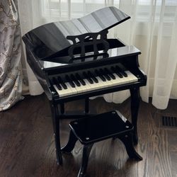 Child Baby Grand Piano