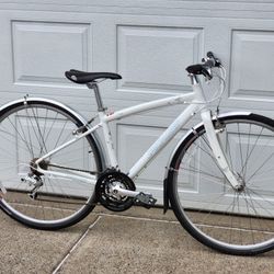 40cm Specialized Sirrus hybrid bike 