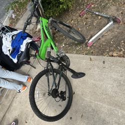 Mongoose Bicycle And Air Pump