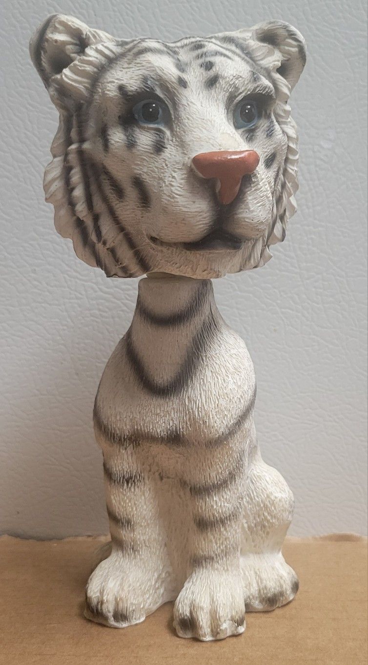 Fun White Tiger Bobble Head Statue 