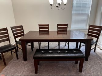 Solid Oak Adjustable Dining Room Table and Chairs