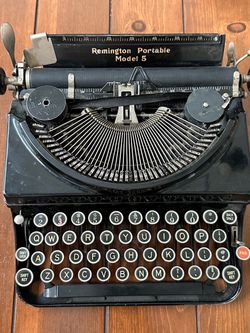 Vintage Remington Portable Model 5 Typewriter with case – 1930s