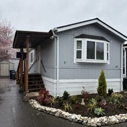 Beautiful 🔥 2-bed 1-bath Mobile home!!