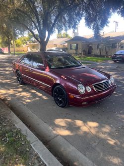 2001 Mercedes-Benz E-320