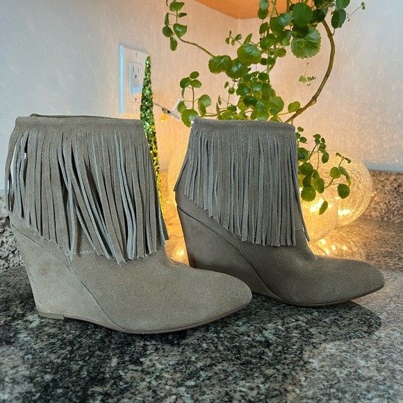 Ladies Chinese Laundry Wedge Ankle Boots