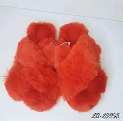 Orange crossband fluffy slippers sandals Size 4 New.   (B)