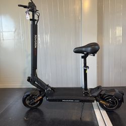 Electric scooter