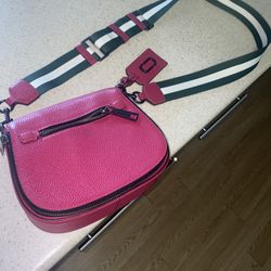 Worn twice,  Small, Magenta Authentic Marc Jacobs Bag